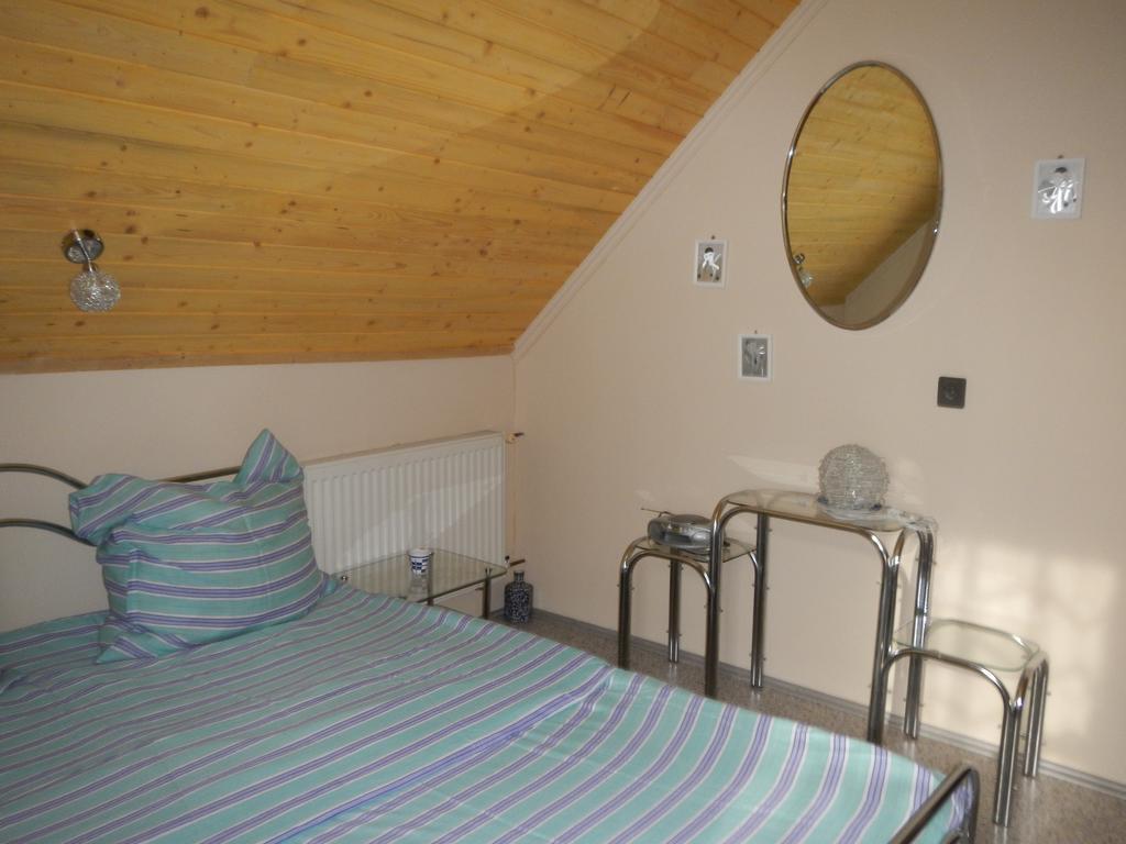 Vakacio Apartman Balatonalmádi Zimmer foto
